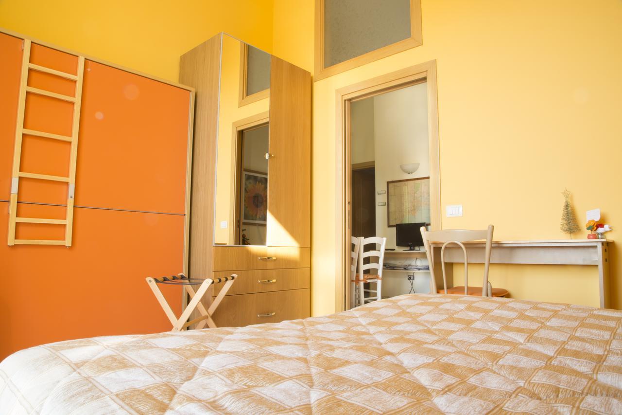 Al Centro E Meglio B&B Neapel Exteriör bild